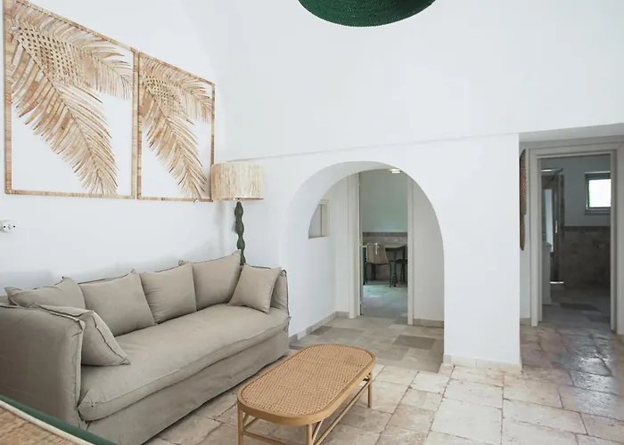 Trulli - Il Borgo Del Mare * セルヴァ・ディ・ファザーノ